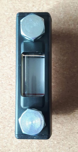 WSKAŹNIK poziomu oleju, emulsji ZAKRES  -20 do + 80 stopni C , 1 bar , z termometrem